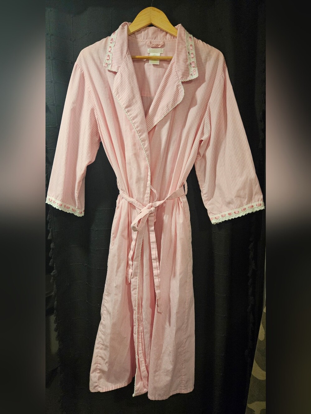 Secret Treasures Pink Gingham Robe Medium Cottagecore Eyelet Lace Wrap - Picture 8 of 9